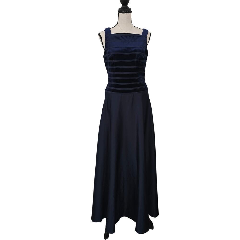 Women's Navy Velvet Strappy Open Back Gown Sz 8 Whimsigoth Gothic Glam Formal